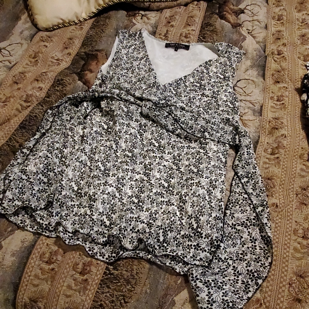Violet and claire New York dress blouse